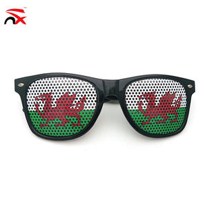 Ensemble de supporters de football du drapeau national du Pays de Galles, très vendu, comprenant un foulard, un chapeau de <span class=keywords><strong>baseball</strong></span> et des lunettes de soleil pour encourager les supporters lors des matchs - Product Image 2