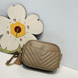Venta al por Mayor Directa de Fábrica, Bolsos de Mujer con Cadena, Bolso de Hombro Pequeño para Mujer, Nueva Tendencia de Moda, Bolso Cuadrado Pequeño Informal para Mujer - Product Image 2