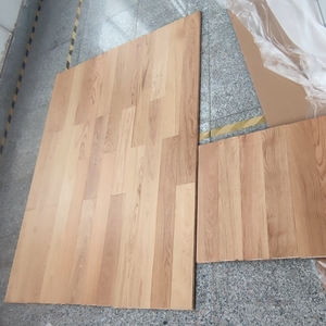Chaud! Plancher en bois <span class=keywords><strong>d</strong></span>'ingénierie en <span class=keywords><strong>chêne</strong></span> blanc européen 100%, prix bas, plancher en bois <span class=keywords><strong>d</strong></span>'ingénierie en <span class=keywords><strong>chêne</strong></span> en chevron, parquet pour la maison - Product Image 4