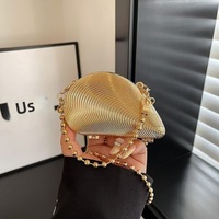Nouveau sac à bandoulière/sacoche magnétique en forme de mini coquille avec chaîne de fermeture en forme d'éventail, sac exquis
