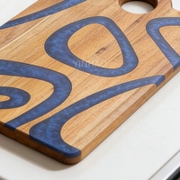 Planche à découper en bois YINHAO, nouveau design, avec incrustation de résine bleue, 11,6 x 7,8 pouces, planche à charcuterie en bois d'acacia et résine avec poignée