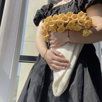 Handgefertigte Häkel-Blumenstrauß-Decke für Sofa mit 3D-Blumenrand für Luxuriöse Weiche Gestrickte Runde Wurfdecken als Geschenk für Kinder