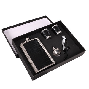 Nuova Fiaschetta in Acciaio Inox Rivestita in Pelle da 9 oz, Bottiglia Portatile per Vino, Set Regalo per Uomo, per Liquori - Product Image 1