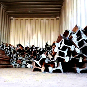 Déchets de fer ferroviaire, section de rail en acier, barres d'armature, poutre en acier, rail usagé, Ankara 50kg pour la construction et le recyclage - Product Image 1