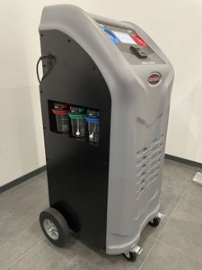 Machine <span class=keywords><strong>de</strong></span> service <span class=keywords><strong>de</strong></span> climatisation automobile X548, double gaz, entièrement automatique, <span class=keywords><strong>récupération</strong></span> et recyclage <span class=keywords><strong>de</strong></span> réfrigérant R134a R1234yf, construction métallique - Product Image 4
