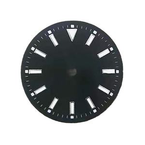 Accesorio de Reloj Personalizado OEM ODM, Esfera de 29 mm con Luminiscencia Verde, Apto para Movimiento 2813 2836, Admite Adhesivo con Logotipo - Product Image 1