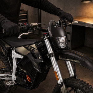 Moto tout-terrain électrique de haute qualité en gros, directement de l'usine, avec performances de vitesse pour les parcs hors route, 72V 60AH - Product Image 2