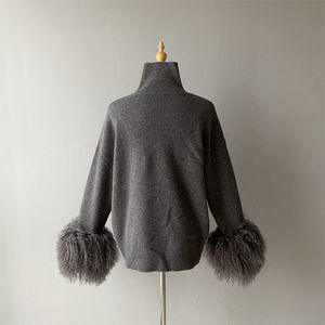 Maglione da Donna Casual Personalizzabile con Collo Alto, Pullover Ampio Autunnale con Polsini Rimovibili in Vera Pelliccia Mongola, 100% <span class=keywords><strong>Lana</strong></span> Lavorata a Maglia - Product Image 4