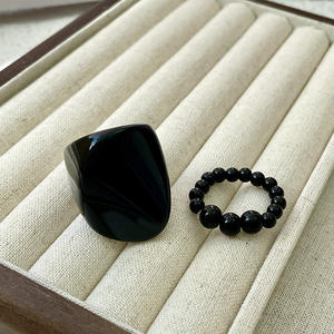 Ensemble de bagues de cocktail géométriques en résine acrylique Lucite, unisexe, moderne, pour usage quotidien, cadeau, bijoux 2026 - Product Image 1