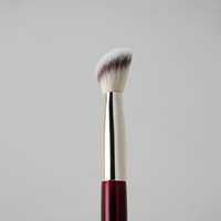 Pinceau professionnel vegan synthétique biseauté pour fond de teint liquide et correcteur, avec manche en bois pour estomper les imperfections - Nouvelle Arrivée Personnalisable avec LOGO