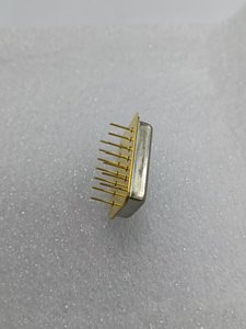 M55310/16-B31A Oscilador de Cristal Sellado de 20MHz, 14 Pines, DIP, Montaje a Través de Orificio - Product Image 2