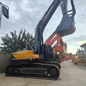 Excavadora Hyundai 330LC-9S de 33 toneladas con cazo de excavación de 1.65m³ de capacidad, equipo pesado usado, pocas horas de trabajo, 1 año de garantía - Product Image 2