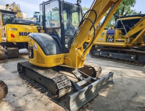 Pelleteuse hydraulique sur chenilles Komatsu PC55 de 5 tonnes d'occasion avec pompe à boîte de vitesses Moteur japonais d'origine Shanghai Yard Global Delivery - Product Image 6