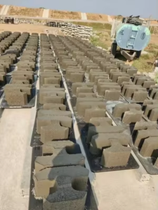 แม่พิมพ์บล็อกผนังเหล็กอ่อนที่มีรูปตัว T แม่พิมพ์บล็อกผนังทำจากโลหะ durabke สำหรับขายโดยผู้ส่งออกอินเดีย - Product Image 2