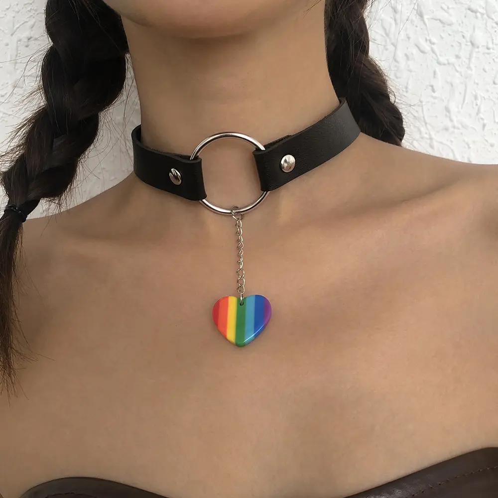 Vintage Rock Fashion Collar Punk Gothic Style Heart Rivet Leather Choker Necklace Jewelry With Rainbow Heart Pendant