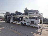 Semi-remorque porte-voitures à double étage 3 essieux en acier Q345 avec système de levage hydraulique pour le transport de berlines en Afrique – Logistique automobile