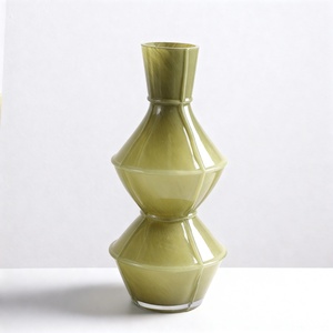 <span class=keywords><strong>Vase</strong></span> en verre géométrique fait main pour une décoration intérieure élégante, arrangements floraux modernes, centres <span class=keywords><strong>de</strong></span> table stylés - Product Image 3