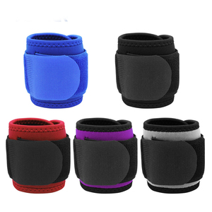 Sangle de poignet unisexe réglable en néoprène respirant avec logo personnalisé, bandage de compression pour le fitness, le badminton et le basketball - Product Image 2
