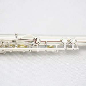 <span class=keywords><strong>Flauta</strong></span> Transversal Plateada de 16 Orificios con Diseño de Orificios Cerrados en Clave de Do - Product Image 3