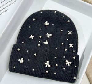 Wholesale Luxury Crystal Rhinestone Beanie <b>Hats</b> for Women High Quality Ladies <b>Winter</b> Rabbit Fur Knitted Beanies - Product Image 5