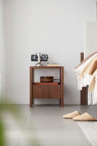 Table de chevet <span class=keywords><strong>Gorange</strong></span> I6022 en noyer massif noir, style moderne du milieu du siècle, organisateur pour chambre à coucher d'appartement - Product Image 6