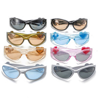 2024 nouveautés styles mignons en plastique mode lunettes de soleil en forme de coeur Y2K designer logo personnalisé lunettes de soleil pour dames