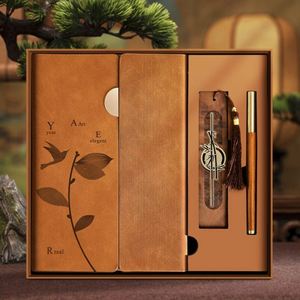 Coffrets promotionnels personnalisés en plastique A5 pour fournitures de bureau, articles de papeterie et cadeaux, avec logo imprimé en sérigraphie, économiques - Product Image 6