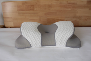 WJ-2057 Appui-tête orthopédique moderne à mémoire de forme, confortable, en tissu doux à rebond, haute qualité, avec cloison papillon - Product Image 2