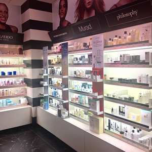 Étagère de présentation de produits cosmétiques haut de gamme Funroad, vitrine de maquillage, présentoir de <span class=keywords><strong>pharmacie</strong></span> à vendre - Product Image 1