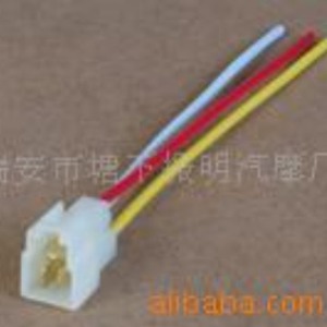 Conector Automotriz Olt de 3 Pines, Plástico Blanco, Enchufe Universal para Cableado de Automóvil, Modelo Olt - Product Image 1