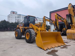 Chargeuse sur pneus CAT 966H d'occasion en bon état, chargeuse frontale lourde de 6 tonnes pour la manipulation des carrioles et des agrégats - Product Image 3