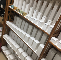 En stock - Boîtes en carton naturelles - Boîtes carrées blanches simples - Boîtes en carton noir mat vierges