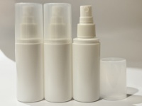 Bouteille ronde écologique en HDPE opaque blanc de 10ml à 100ml avec vaporisateur de brouillard pour sérum de soin de la peau