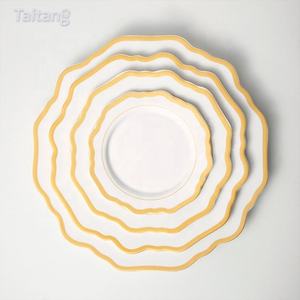 Tùy chỉnh vàng rim tấm hướng dương hình dạng tấm sạc gốm sứ sang trọng Bộ đồ ăn - Product Image 3