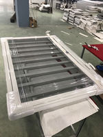 Cadres de persiennes en aluminium, cadre de fenêtre moderne avec moustiquaire