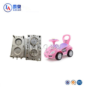 Moule d'injection plastique Leiao pour voitures miniatures, surfaces de moulage multiples, conception de moule mobile - Product Image 4