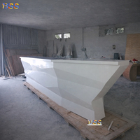Bar à vendre : Comptoir de bar exclusif, moderne, commercial, de luxe, en forme de bateau, pour discothèque, lounge, cocktail, hôtel, toit ouvert, usage maritime