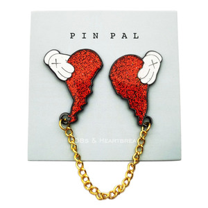 الصين بروش المصنعين لا الحد الأدنى السائبة المعادن الحرف الكرتون شارة مخصصة طية صدر السترة دبوس لطيف الصلب لينة المينا دبابيس - Product Image 1