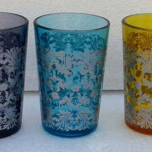 Ensemble de 6 verres à shot marocains bohèmes dorés avec imprimé coloré, ensembles pour le thé et le café, JM INTERNATIONAL - Product Image 1