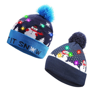 Vente en gros de l'usine <span class=keywords><strong>Bonnet</strong></span> lumineux à LED <span class=keywords><strong>Bonnet</strong></span> en tricot LED coloré Echarpe <span class=keywords><strong>bonnet</strong></span> de Noël Noël - Product Image 5