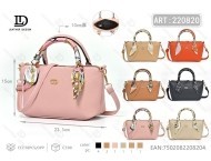 Borsa Boston da Donna in Microfibra Sintetica con Tracolla, Stile Classico con Logo, per Uso Quotidiano - Product Image 1