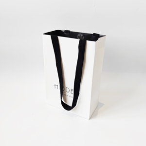 Sacs shopping en carton de luxe personnalisés avec logo, sacs cadeaux de luxe avec rubans pour vêtements, personnalisables avec votre logo - Product Image 1