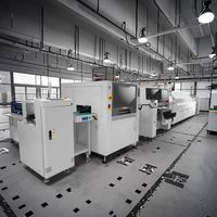 Machine de production entièrement automatique d'ampoules et de lampes à LED pour ligne de production avec composants de base moteur et PLC