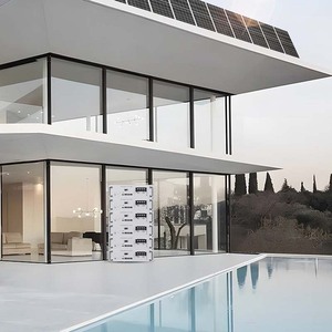Batería de Gabinete Apilable de Fosfato de Hierro y Litio de 51.2V 800AH, 40KWh, 5000W de Salida, Almacenamiento de Energía Solar Fotovoltaica Integrada - Product Image 2