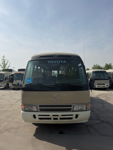 Minibus Usato Coaster 24 Posti Euro 2 Motore Benzina Trasmissione Manuale Guida a Sinistra in Vendita - Product Image 2