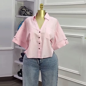2026 Topseller Damen Herbst Halbarm V-Ausschnitt Einreihige Lose Bluse mit Taschen Lässiges Alltags-Shirt - Product Image 6
