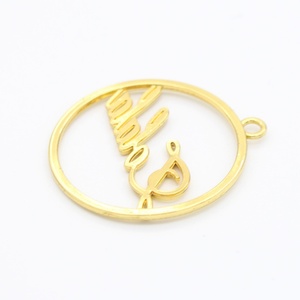 ป้ายโลหะออกแบบเองพร้อมโลโก้แบรนด์สำหรับกระเป๋าถือและกระเป๋าเป้ - Product Image 4