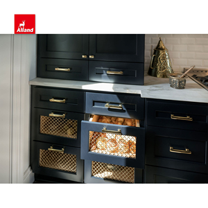 Armoire de cuisine élégante à porte perlée bleu foncé avec garde-manger à vin et tablier de ferme évier cannelé pour la construction de maisons - Product Image 6