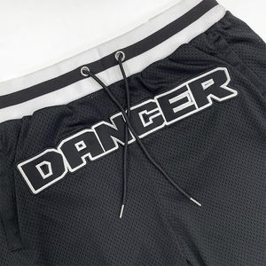 Pantalones cortos deportivos de secado rápido de malla transpirable con estampado de talla grande Unisex de verano, pantalones cortos de baloncesto personalizados, 100% poliéster - Product Image 4