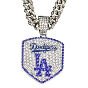 สร้อยคอจี้แชมป์ LA Dodgers ลดราคาพิเศษ สำหรับทุกเพศ ชุบทอง/เงิน  พร้อมสายคิวบาลิงค์  ของขวัญสำหรับแฟนกีฬา - Product Image 1